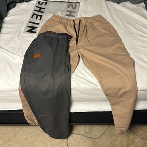 I’m selling a bands the brand is SHEIN, size is large